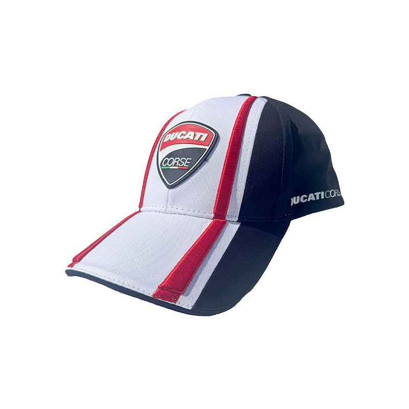 Cappello nero, bianco e rosso targato ducati corse.